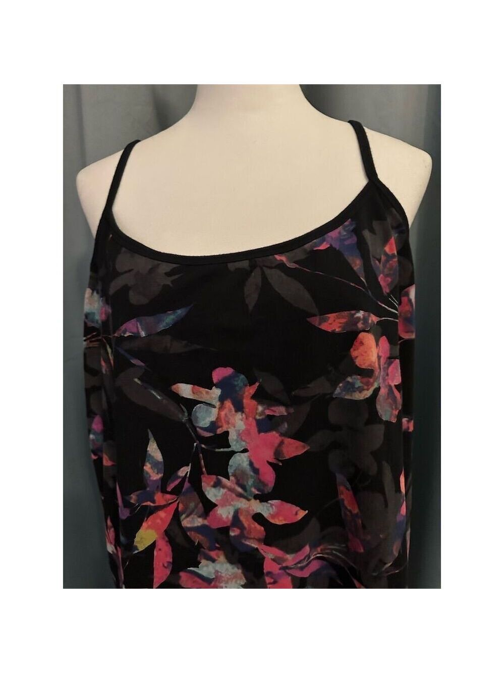 Torrid Women's Plus Size 5 Floral Cami Tank Top Multicolor - Picture 2 of 3